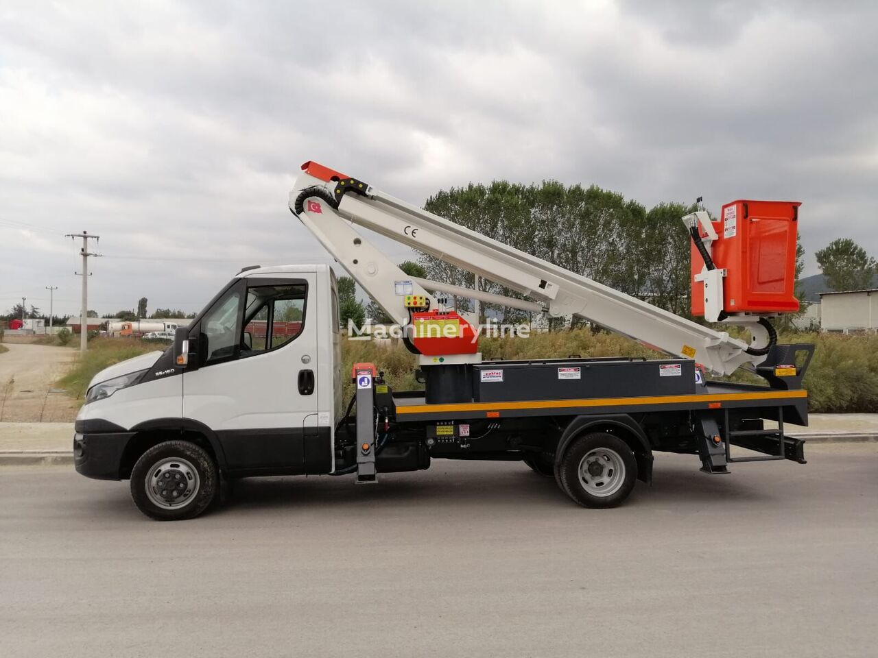 new IVECO DAILY 35 C 15 bucket truck