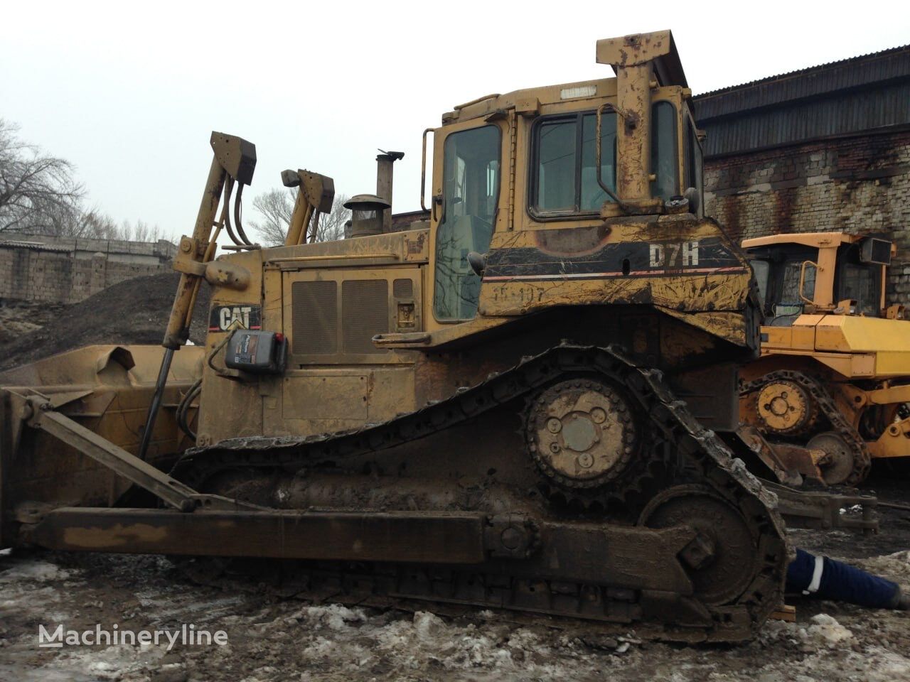 Caterpillar D 7 bulldozer