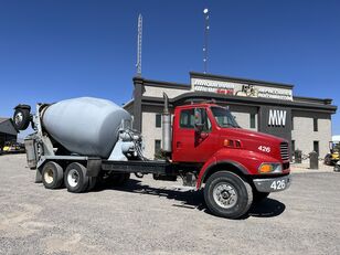 Ford LT9513 concrete mixer truck