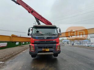Sany 68M Concrete Pump Trailer  on chassis Volvo