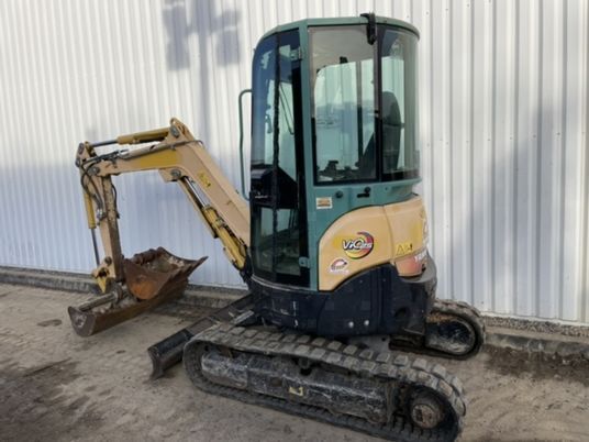 Yanmar VIO25-4 Cabine mini excavator