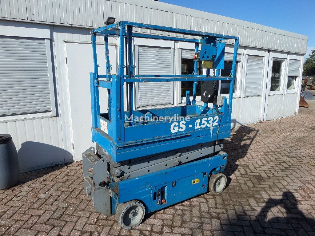 Genie GS-1532 scissor lift