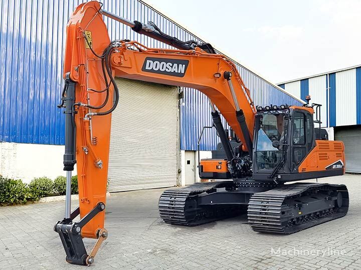 new Doosan DX300LC tracked excavator