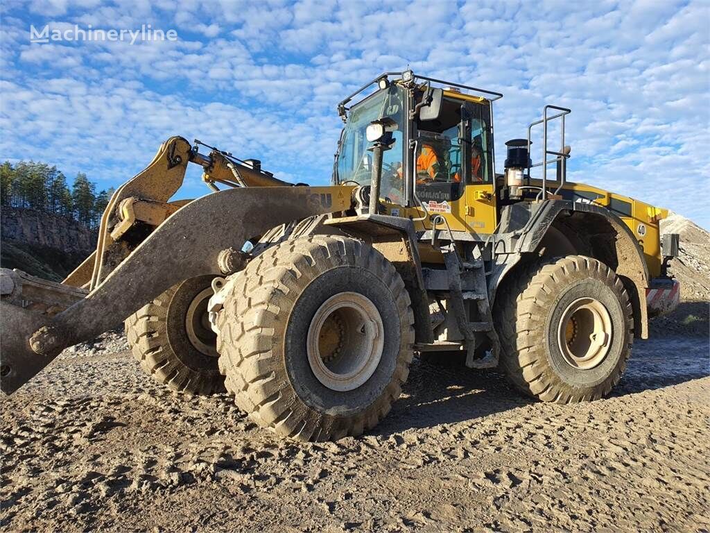 Komatsu WA470 wheel loader