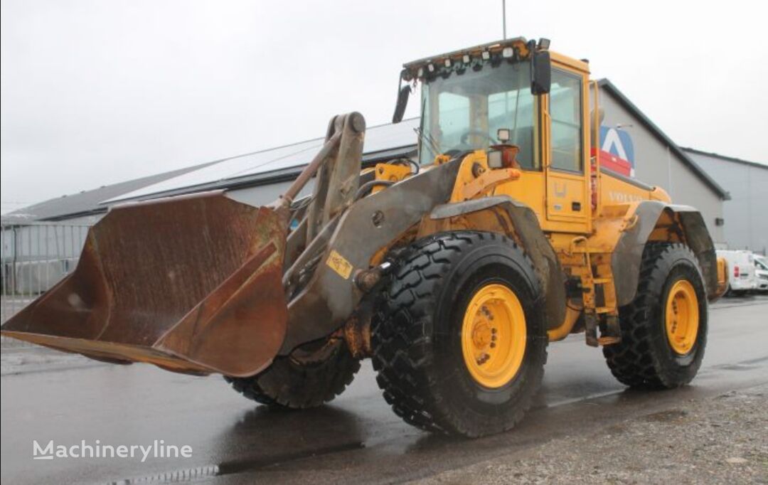 Volvo L120 wheel loader