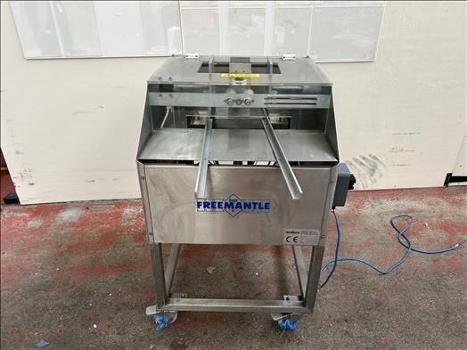 Freemantle 2FS  carton sealer