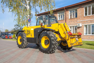 JCB 530-70 telehandler