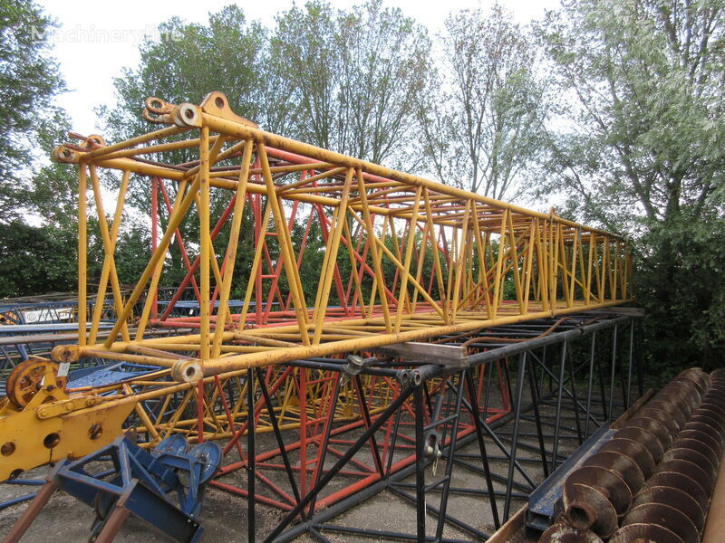 mast section for Kobelco 7065 crawler crane