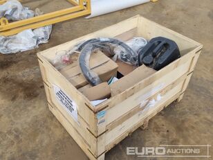 Box of Various Parts & Filters spare parts for Hyundai 955 wheel loader
